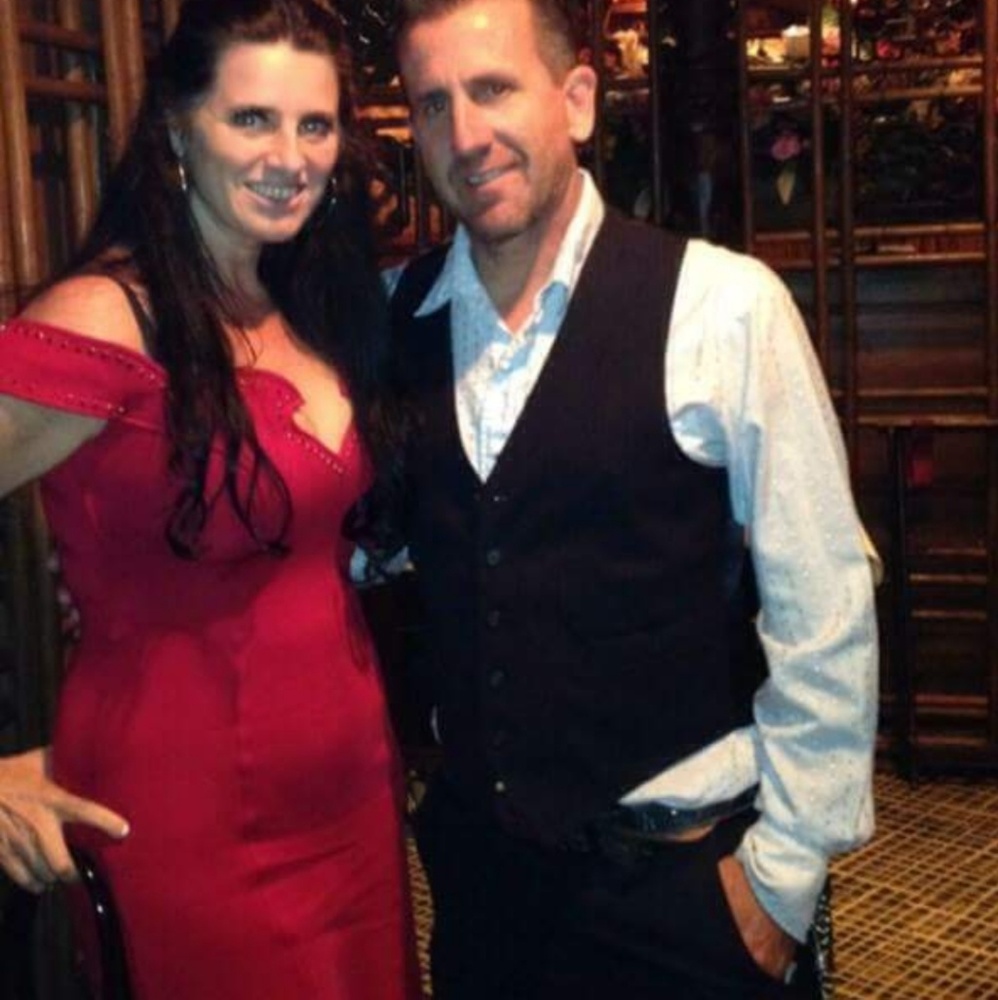 Sexy RED DRESS❤ Date night!